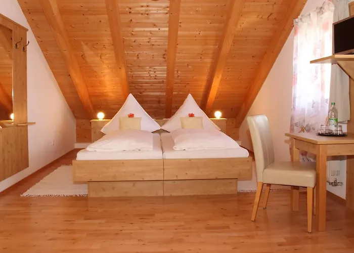 Gaestehaus Burgmayr Pensión 3*